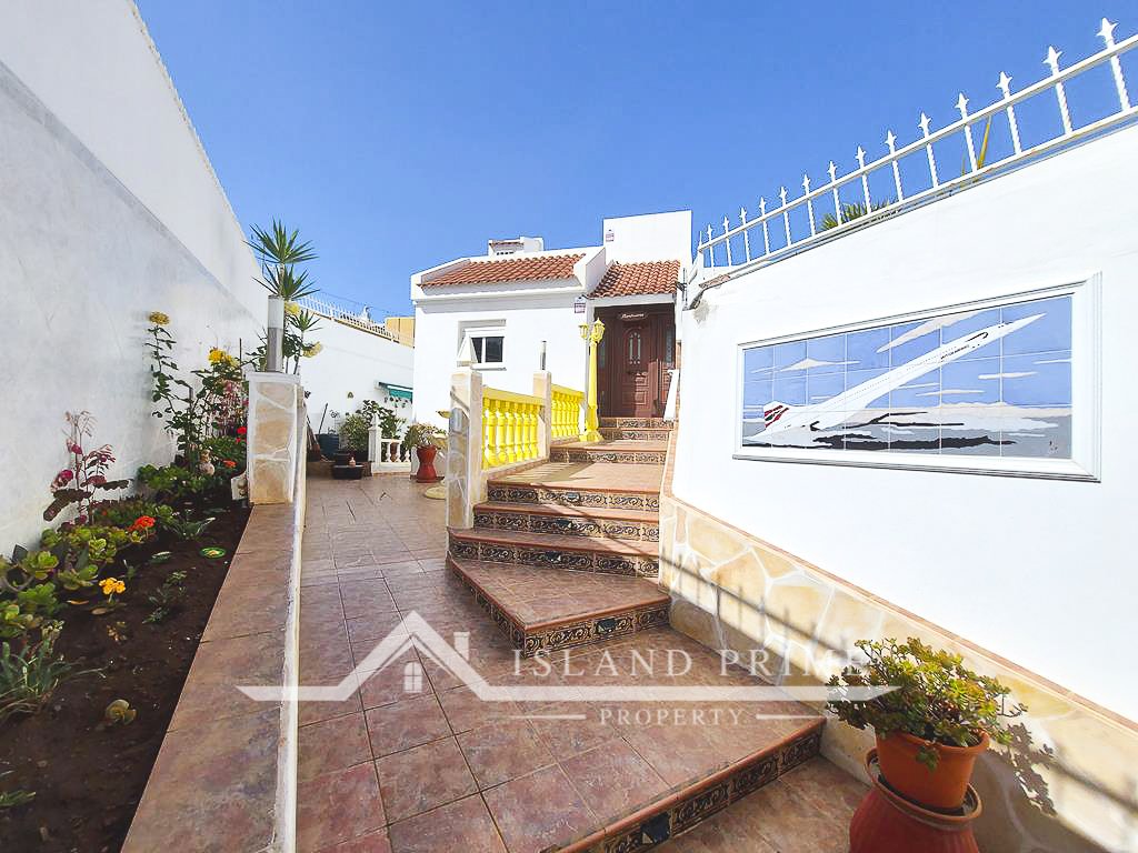 Villa in Torviscas Bajo marketed by Island Prime Property