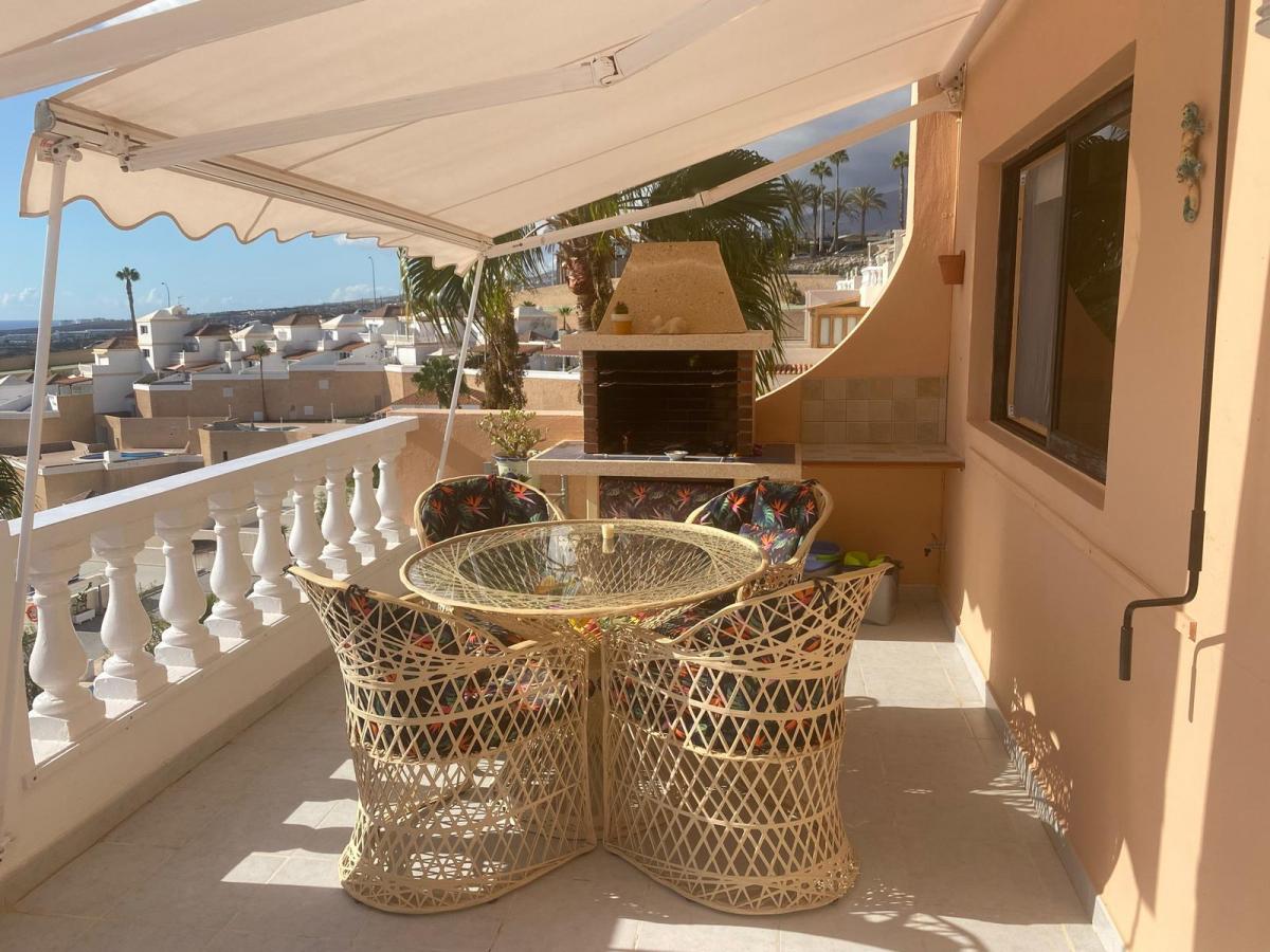 Apartment in San Eugenio Alto marketed by Tenerife Properties