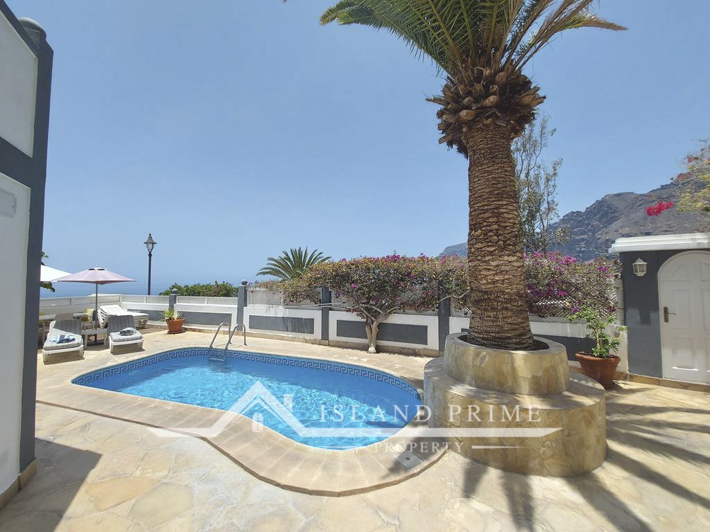 Villa in Los Gigantes marketed by Island Prime Property